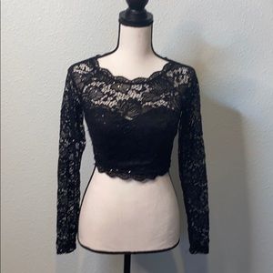 💜💜 Women’s Black Lacy Sequined Top Junior Size 3